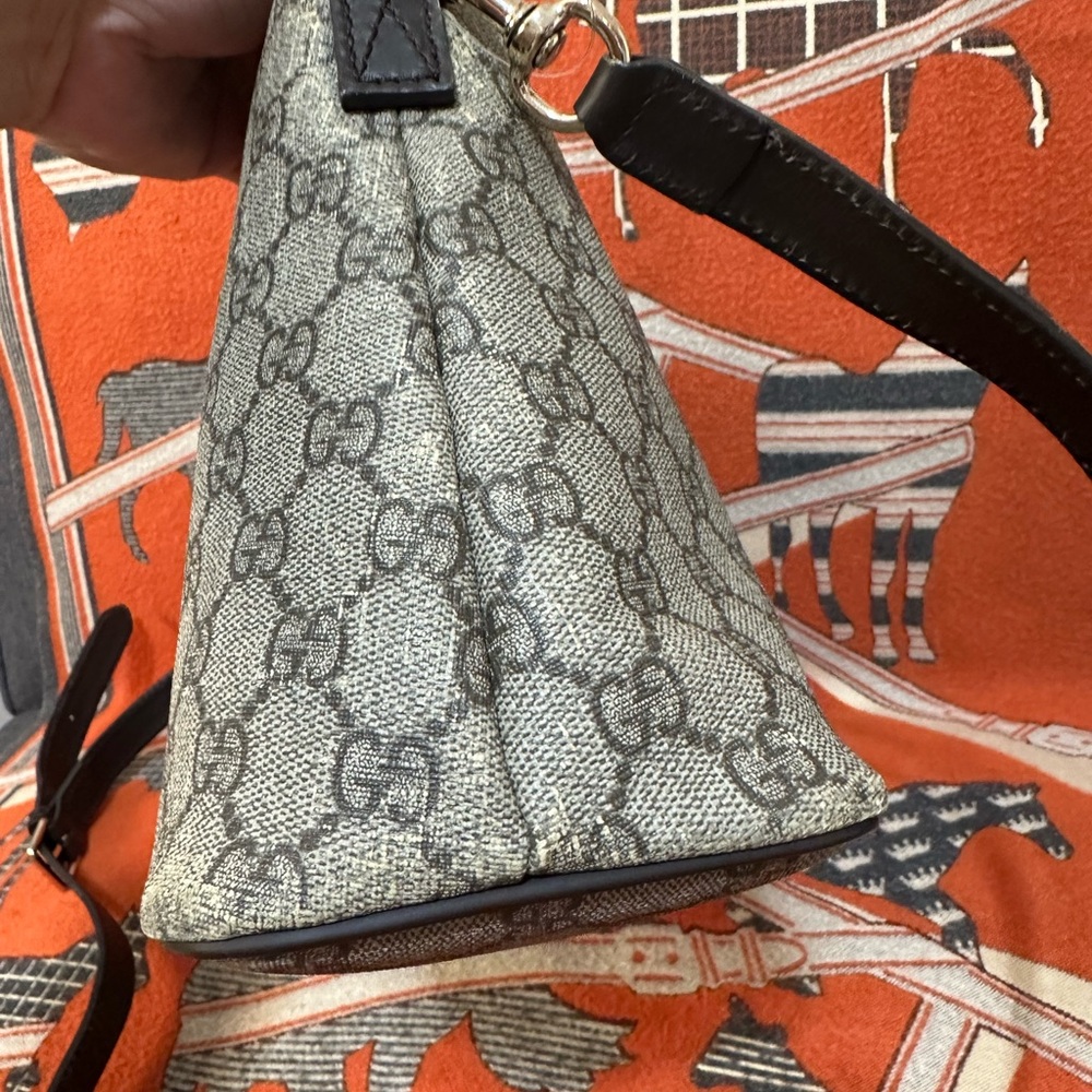 Gucci Gray and Black Monogram Tote - Picture 5 of 16